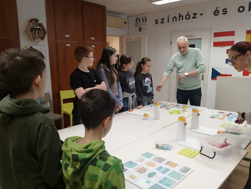 Robotika kaland: Szakmai nap az Abacusan Stúdióban – 2. kép