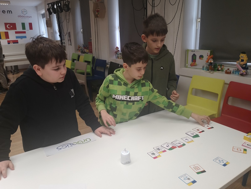 Robotika kaland: Szakmai nap az Abacusan Stúdióban – 10. kép